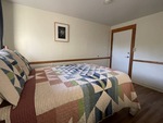 Cozy Double Bed Photo 4